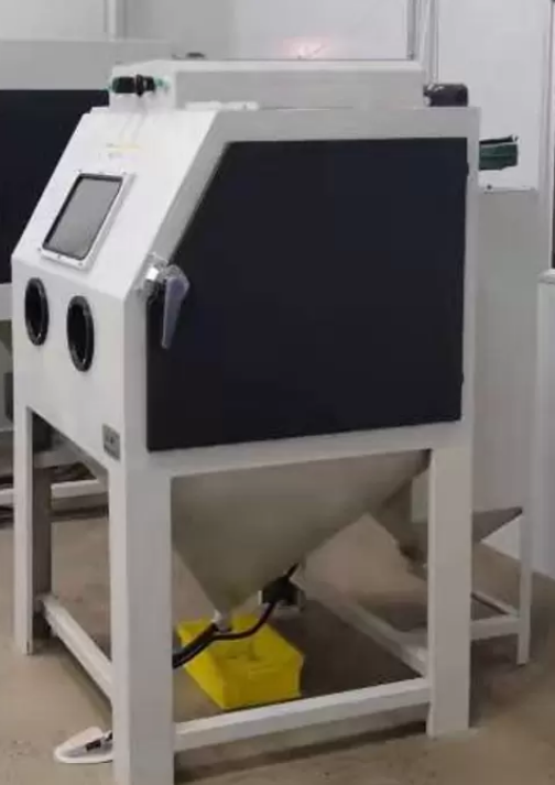 吸入式环保喷砂机ZC-XRSPSJ-100B